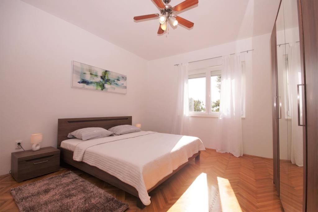 PUY Apartment Deni מראה חיצוני תמונה