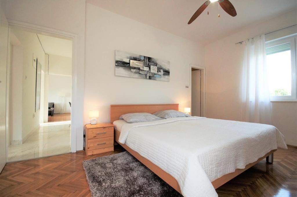 PUY Apartment Deni מראה חיצוני תמונה