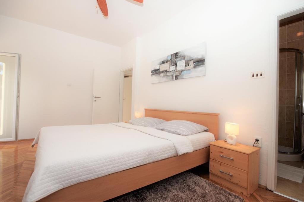 PUY Apartment Deni מראה חיצוני תמונה